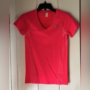 FILA Slim Fit Workout Shirt Short Sleeve, Size Small, bright pink, never worn